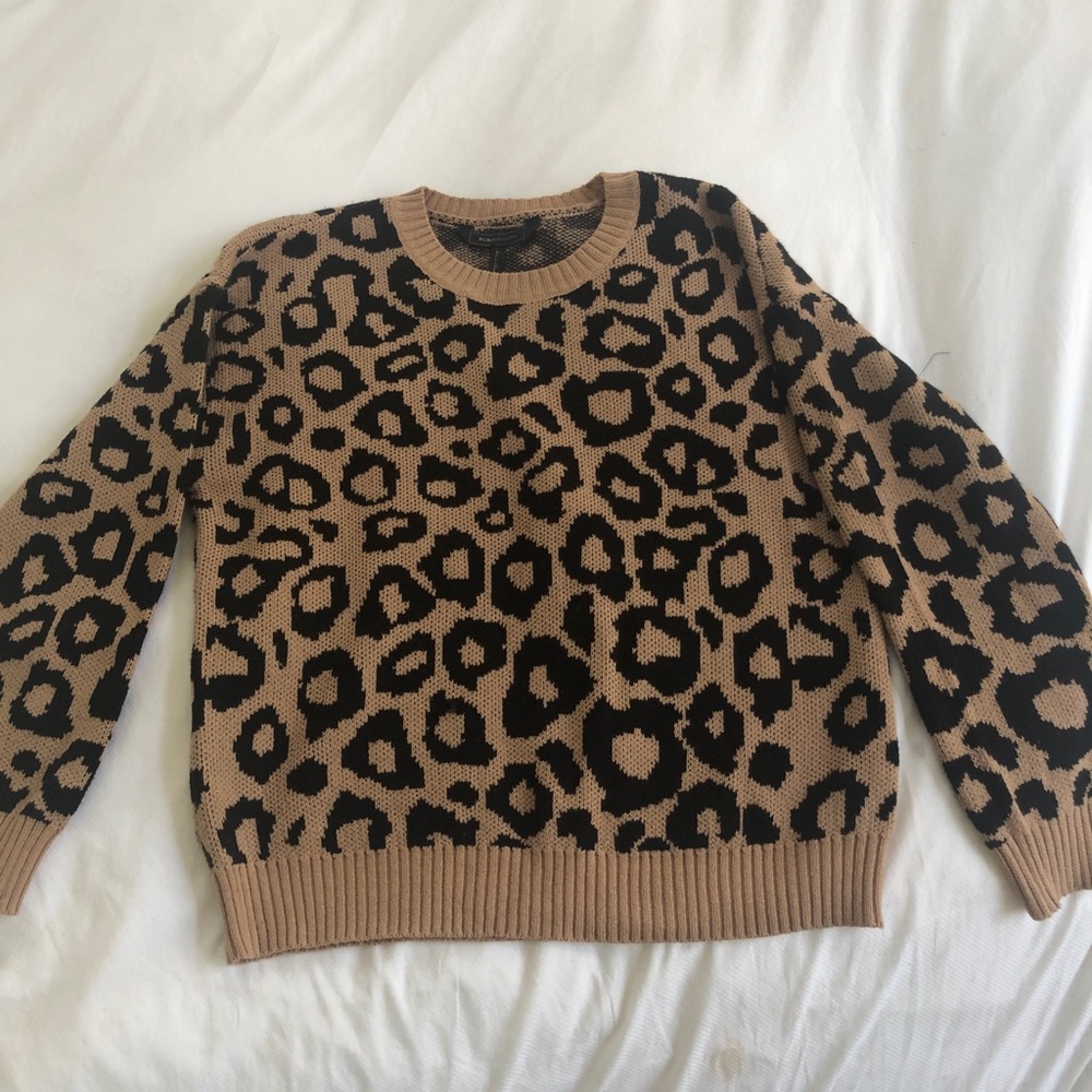 NWT BCBG Leopard Soft Sweater, XS. - Picture 3 of 7